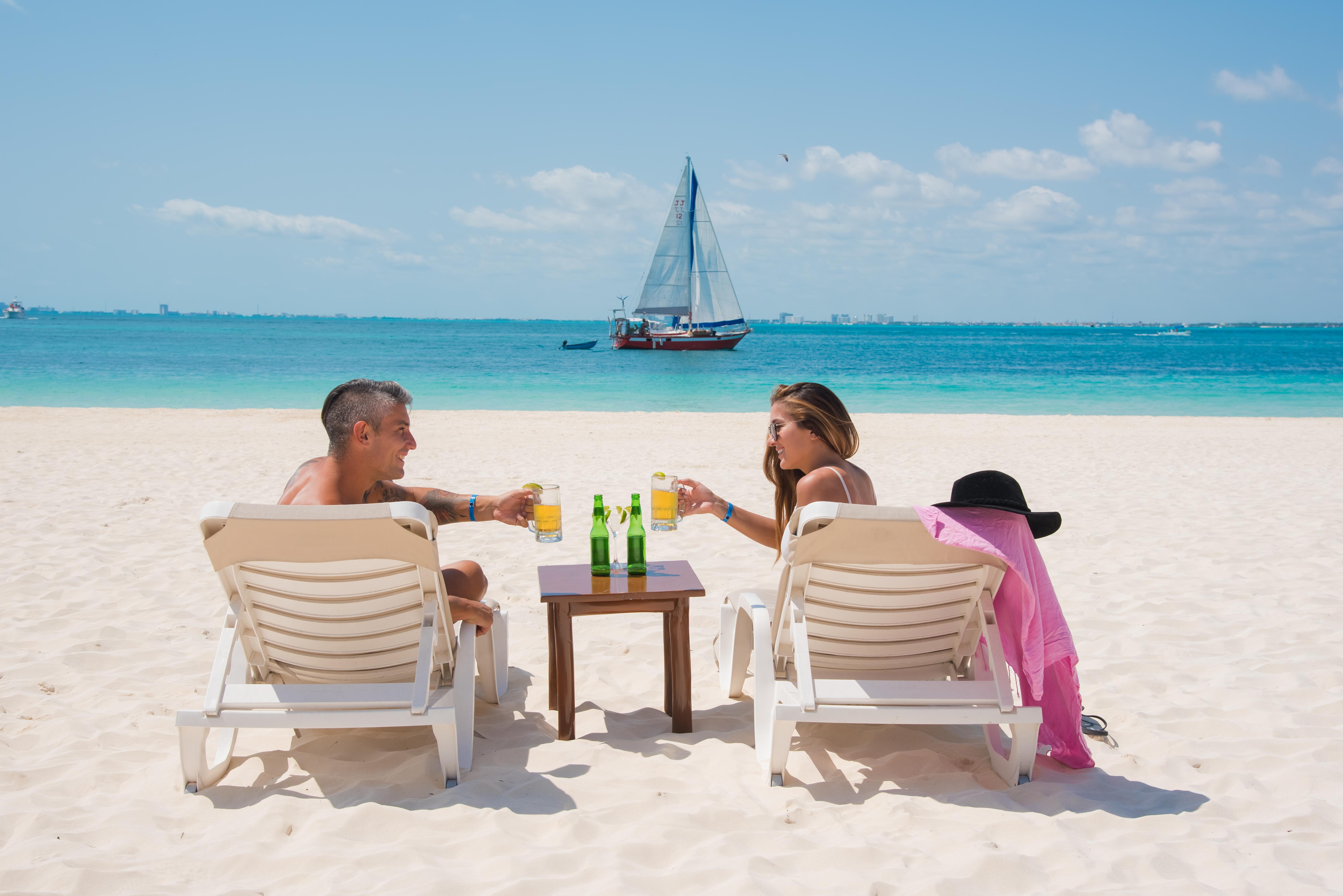 Privilege Aluxes Adults Only Isla Mujeres Luaran gambar